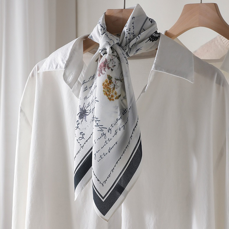 100% Mulberry Silk Scarf 65x65 - огляд і ціна Vintage Fashion Journal