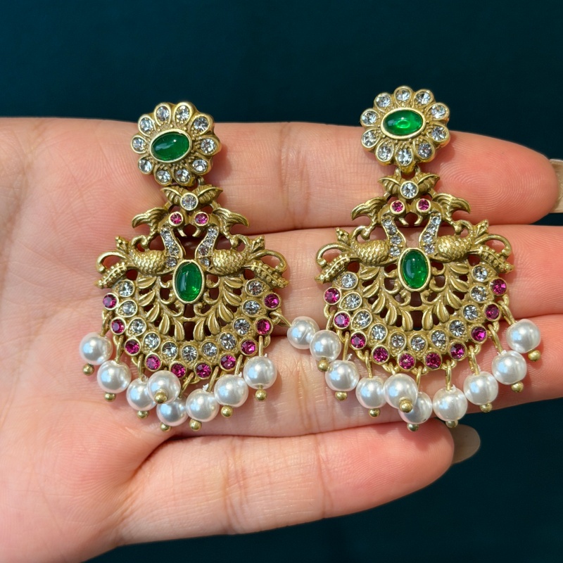Vintage Emerald Pearl Tassel E - огляд і ціна Vintage Fashion Jewelry Brands