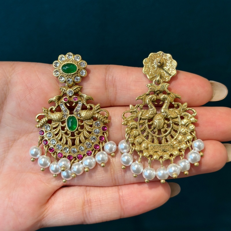 Vintage Emerald Pearl Tassel E - огляд і ціна Vintage Fashion Jewelry Brands