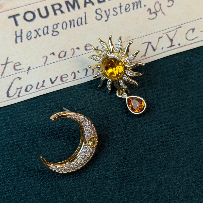 Vintage Yellow Crystal Sun Moo - огляд і ціна Vintage Fashion Jewelry Brands