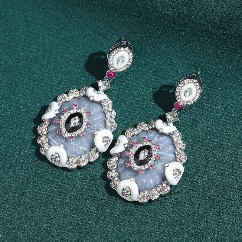  Vintage White Enamel Rhinest - огляд і ціна Vintage Fashion Jewelry Brands