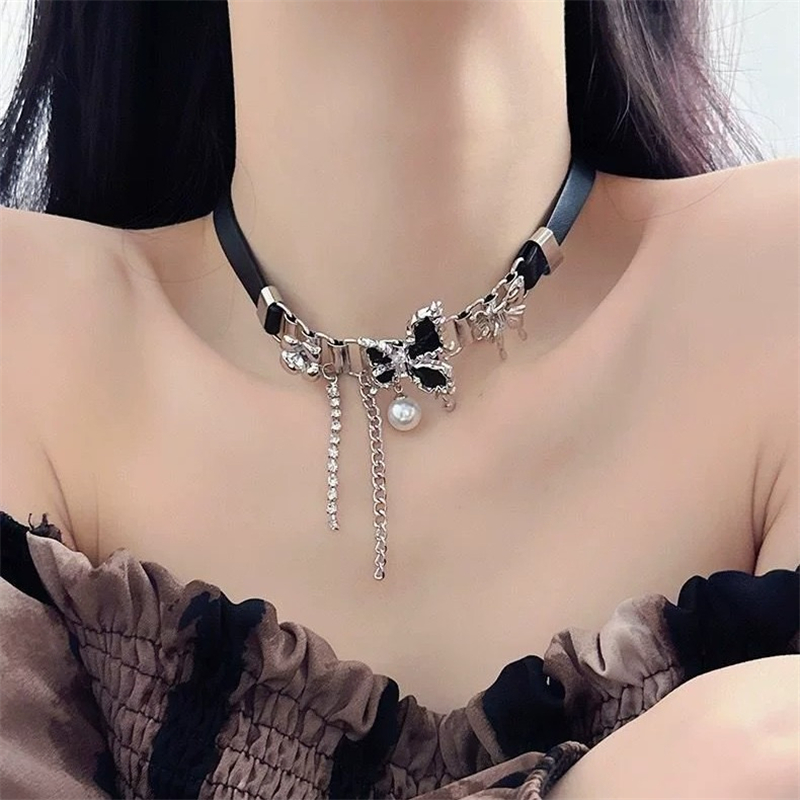 Y2K Vintage Butterfly Cross He - огляд і ціна Vintage Fashion Stuff