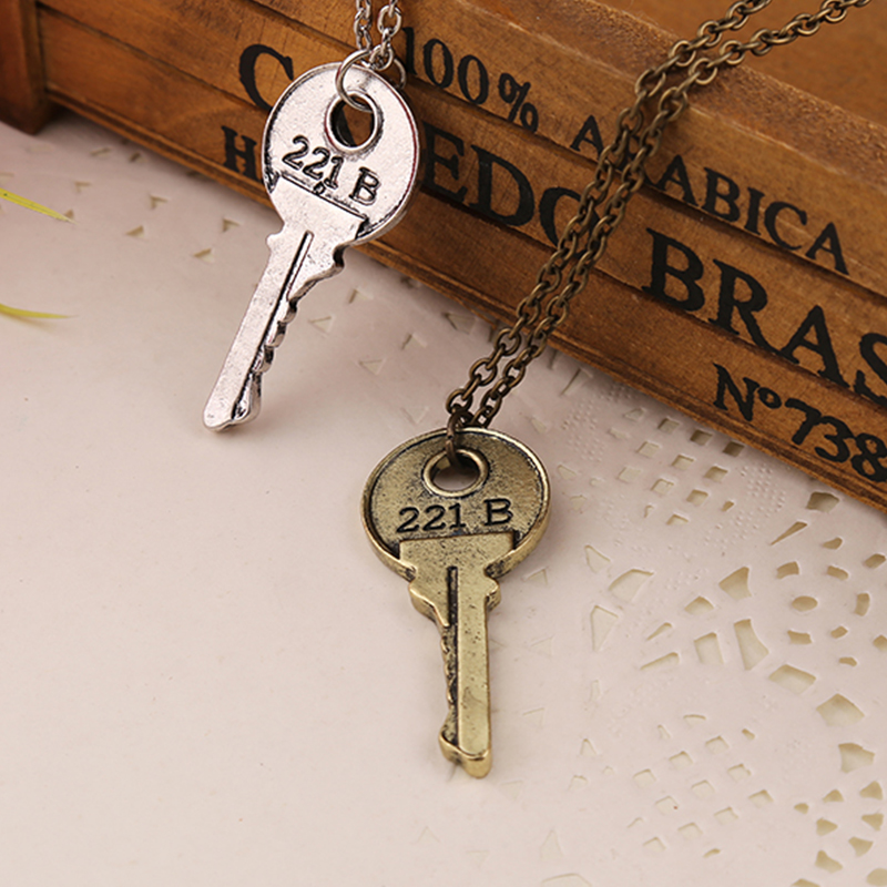 Sherlock 221b House Key Neckla - огляд і ціна Vintage Fashion Houses